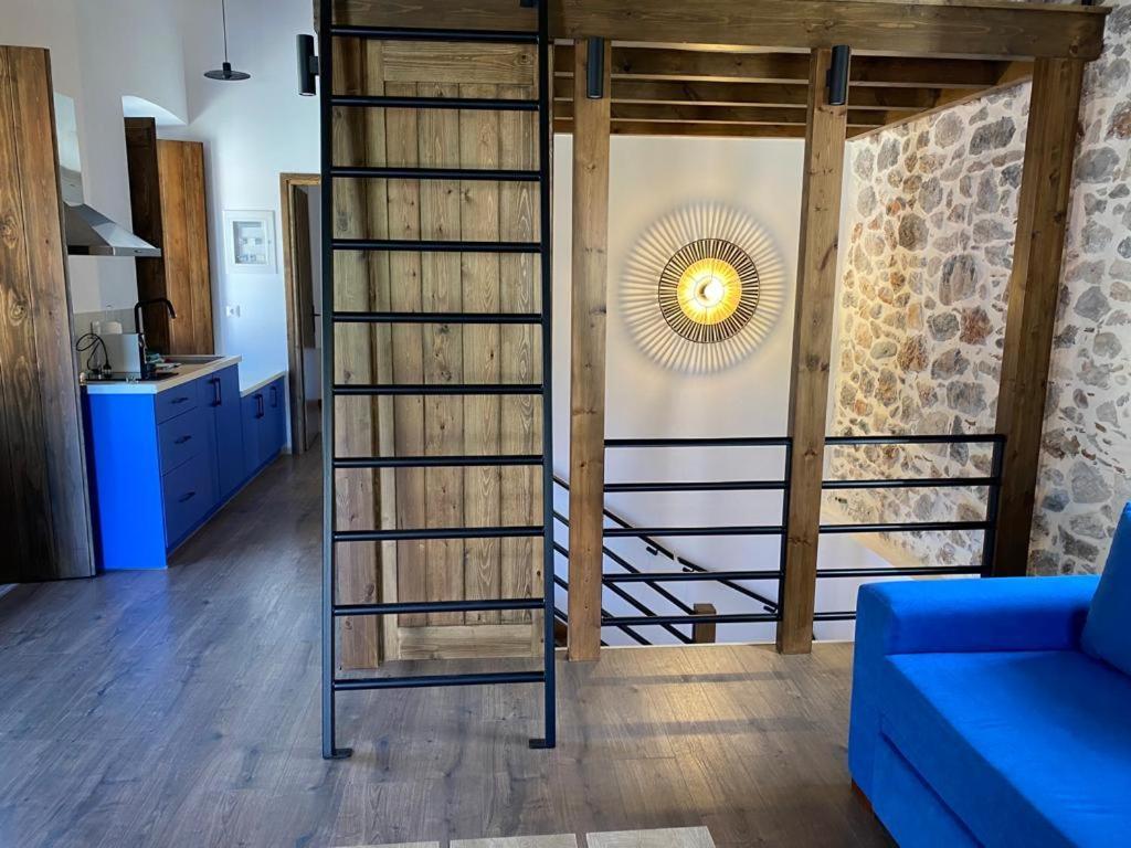 Indigo Leonidion Apartment Екстериор снимка