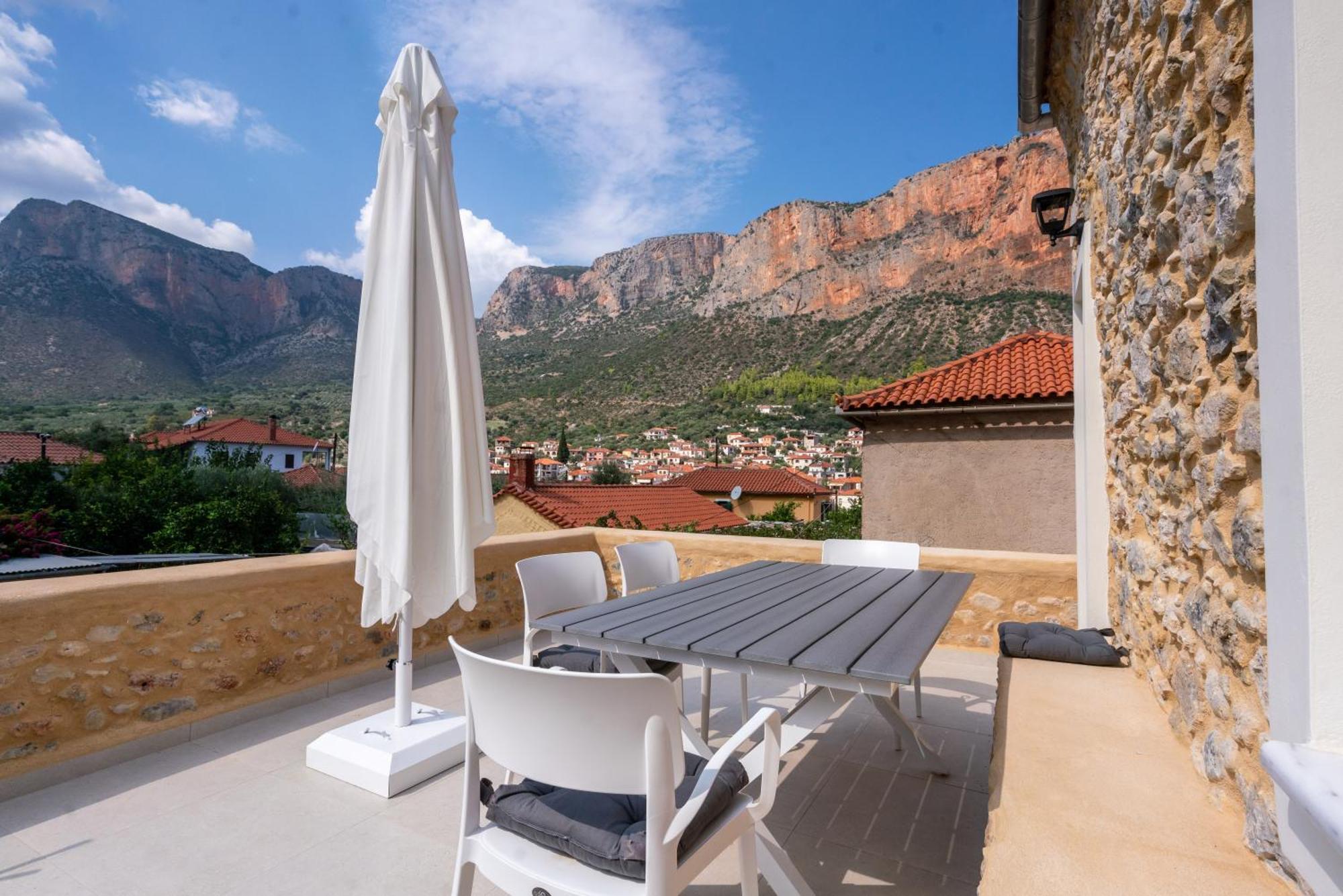 Indigo Leonidion Apartment Екстериор снимка