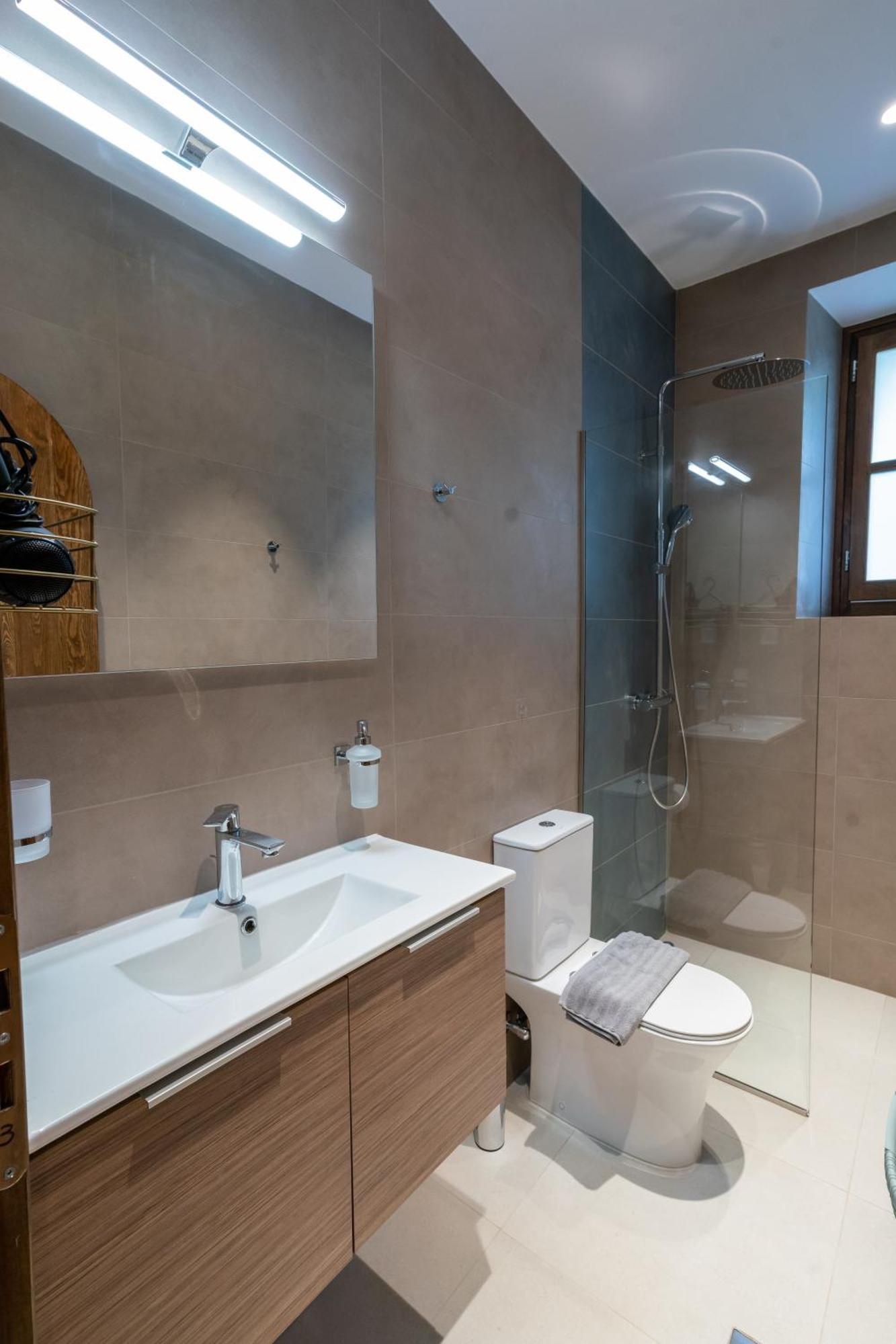 Indigo Leonidion Apartment Екстериор снимка