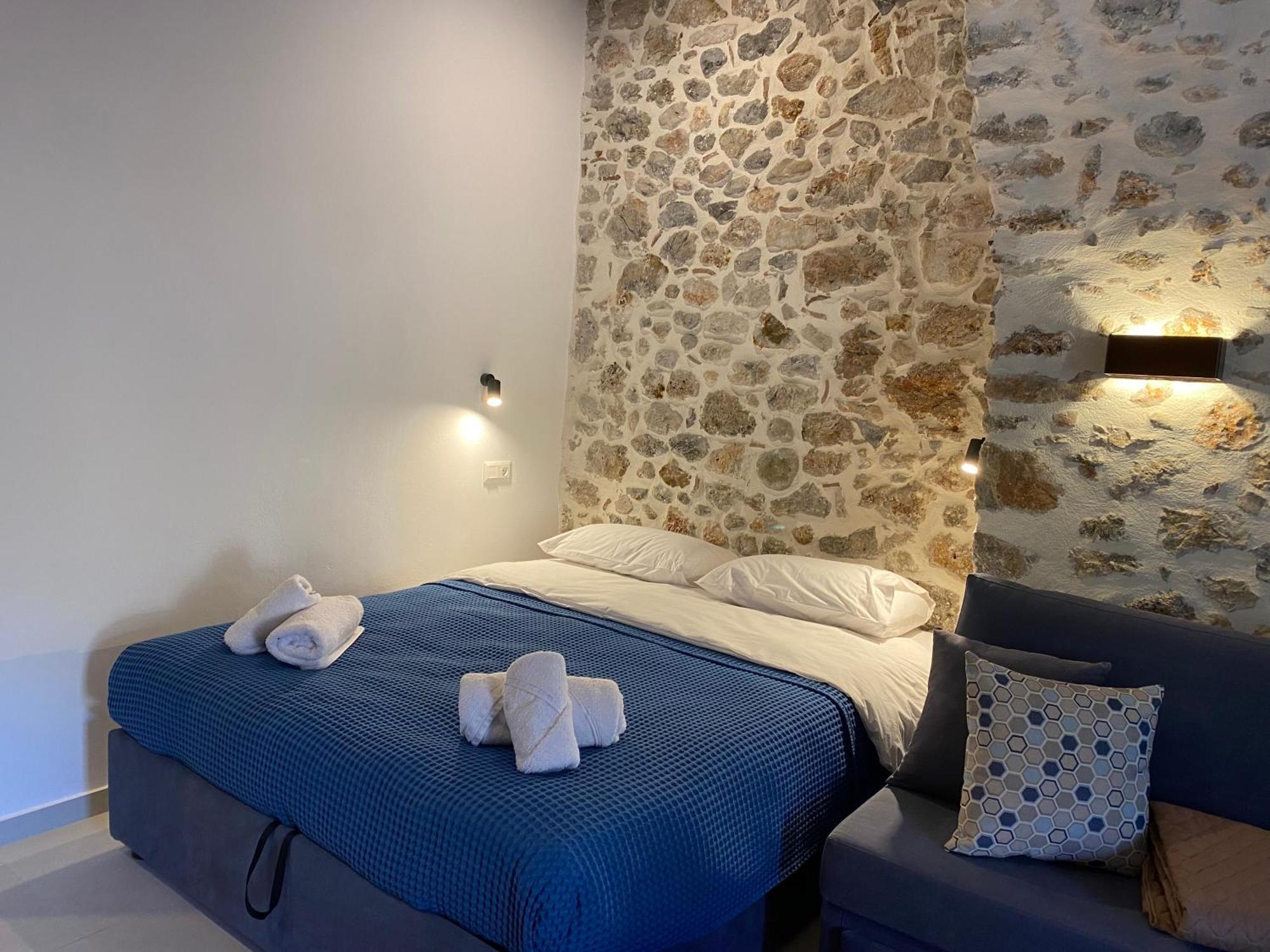 Indigo Leonidion Apartment Екстериор снимка